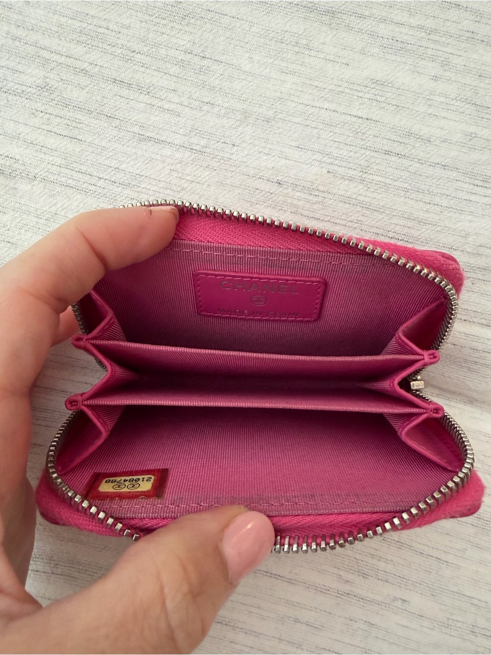 CHANEL Quilted Zip Wallet in Bright Fuchsia - Picture 6 of 6